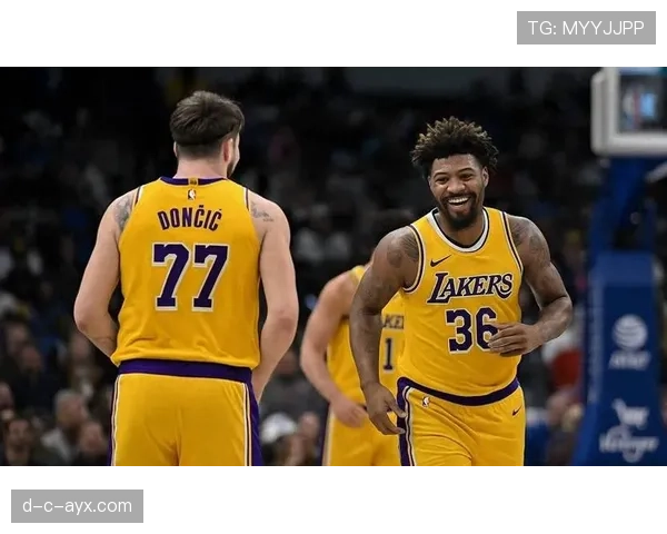 戴维斯进攻新趋势成湖人取胜关键，球队战术体系迎来重大升级