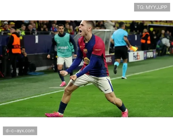 德甲青训新星转会潮涌,年轻才俊新赛季蓄势待发 德甲青训新星转会潮涌,年轻才俊新赛季蓄势待发