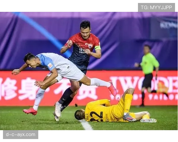 巴拉圭队进攻火力全开，状态回暖迎战新赛季期待表现